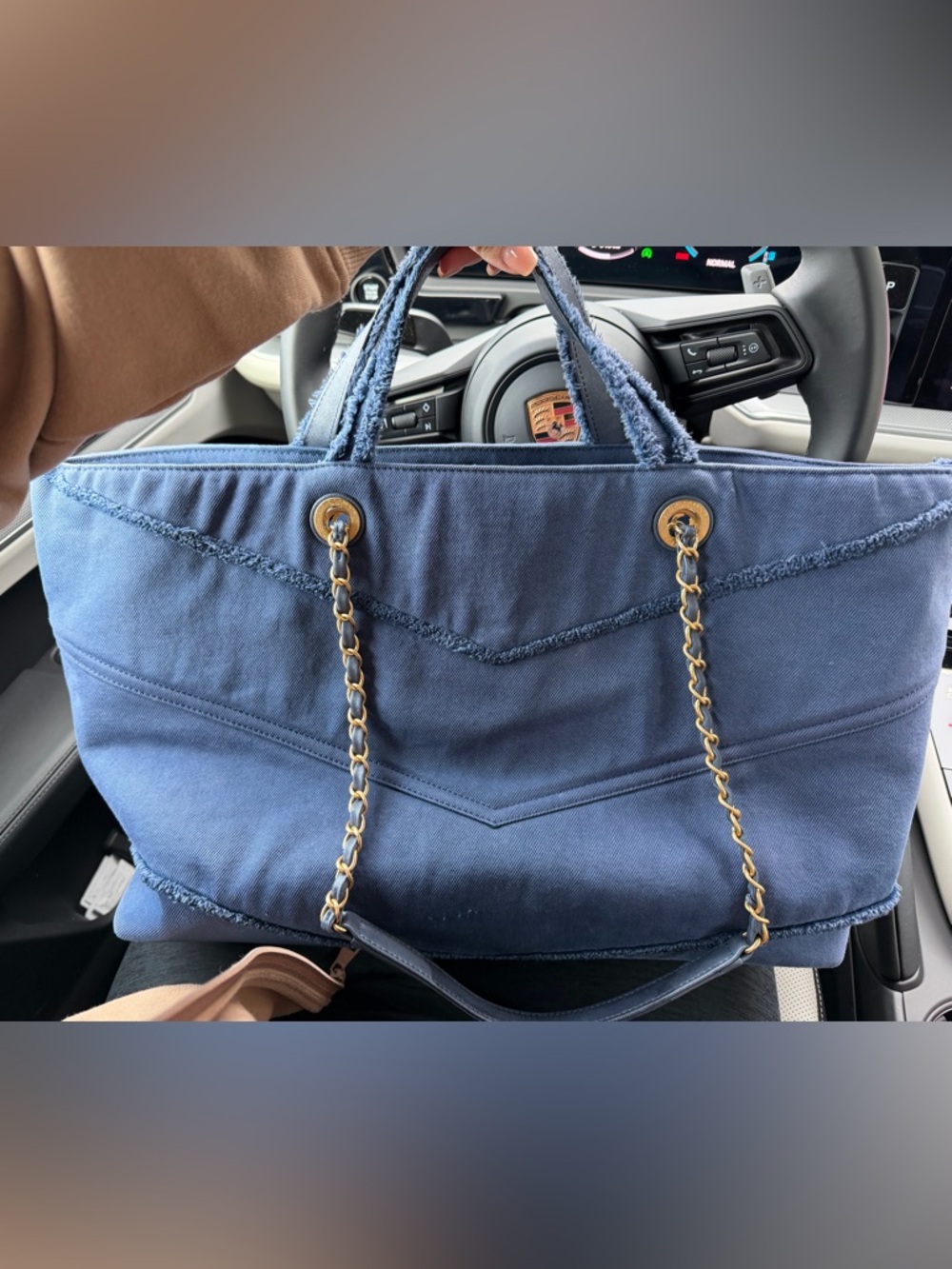 RARE CHANEL "COCO" Deauville large Navy Denim Tote - Picture 2 of 7